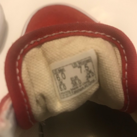 Vans old skool Red checkered off the wall shoe Men’s size 6 women’s 7.5 low top - Picture 8 of 8